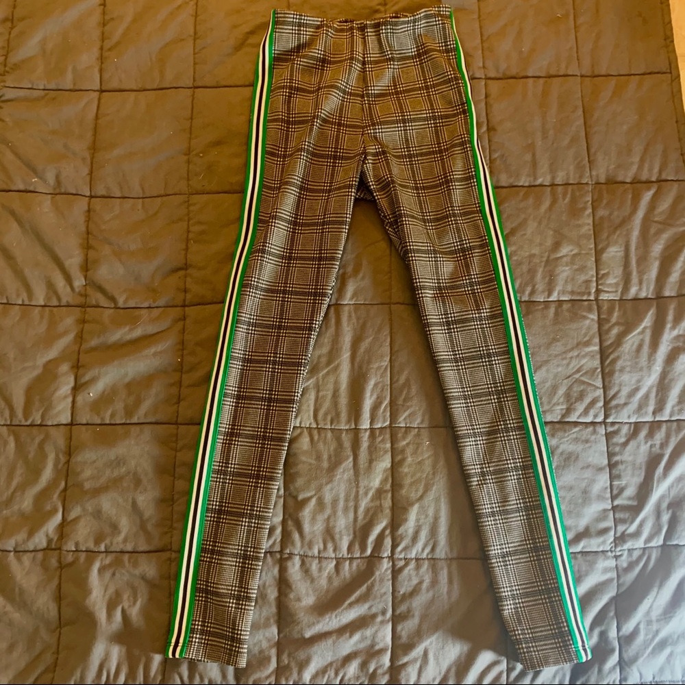 SIZE XS DIVIDED HM PANTS WITH ELASTIC WAISTBAND